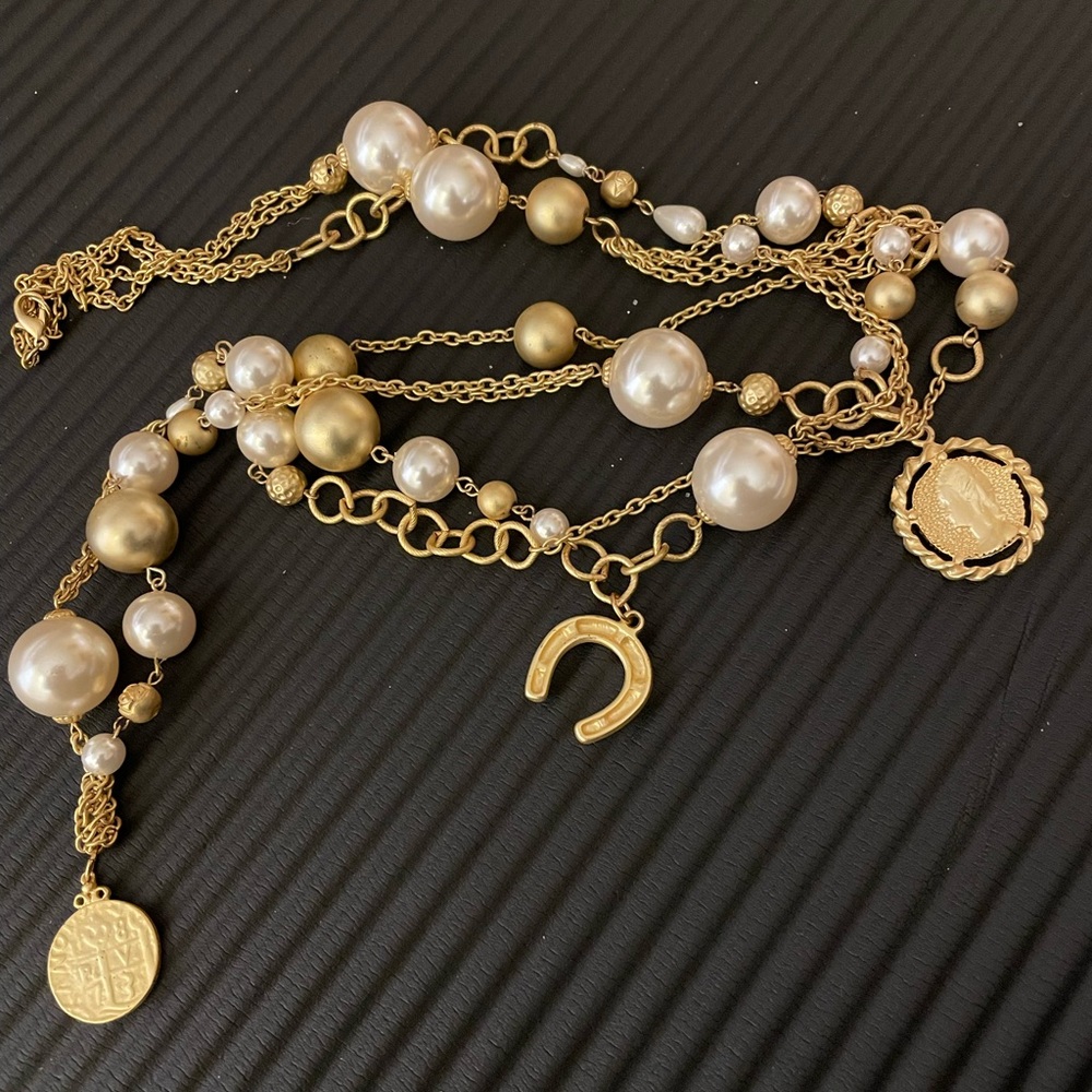 Costume Jewelry Chanelesque Neckless 24”